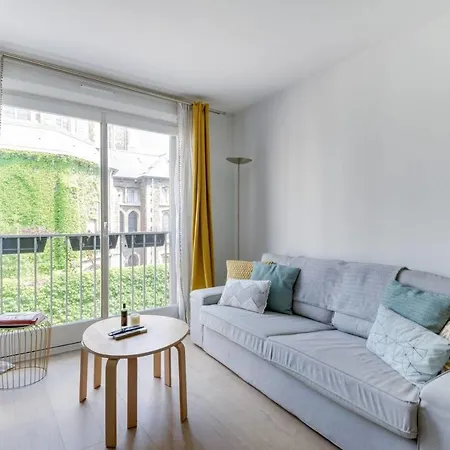 Superbe Pour 2 - Pere-lachaise By Guestready *